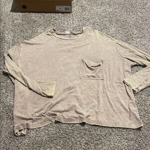 Zenana Outfitters Beige Long Sleeve Tee